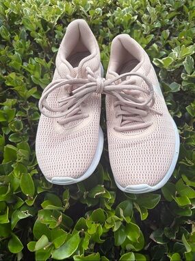Woman’s shoes